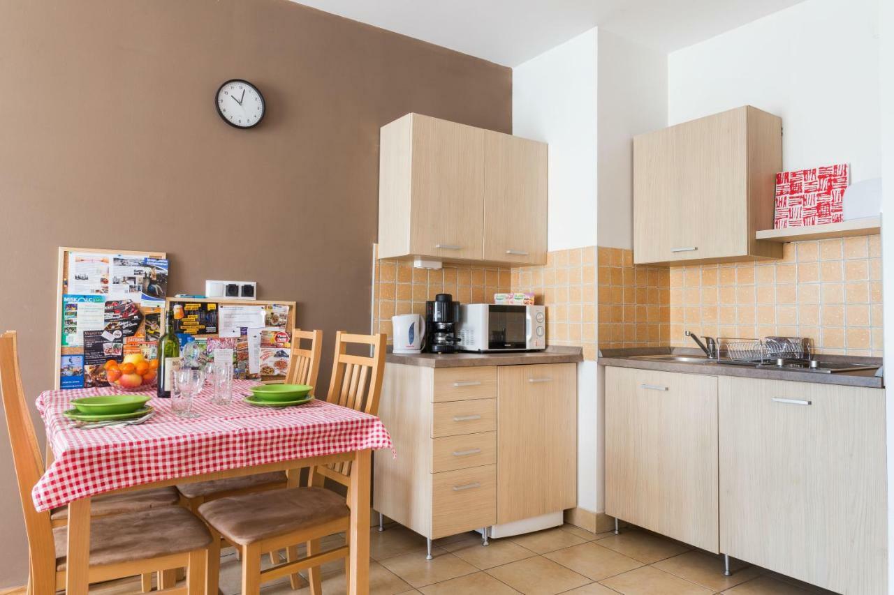 Mse Apartman Mişcolţ Exterior foto